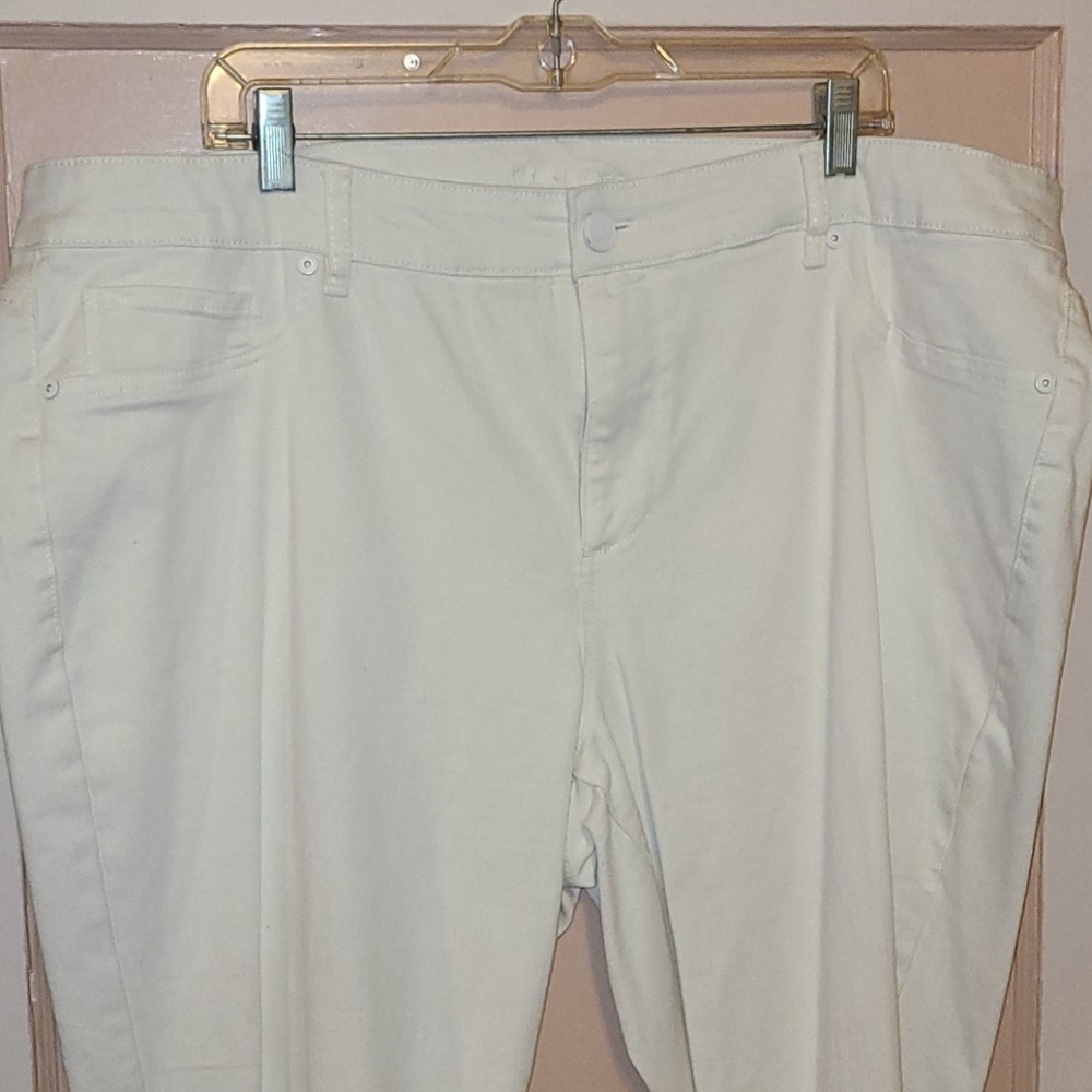 White maurices jeggings